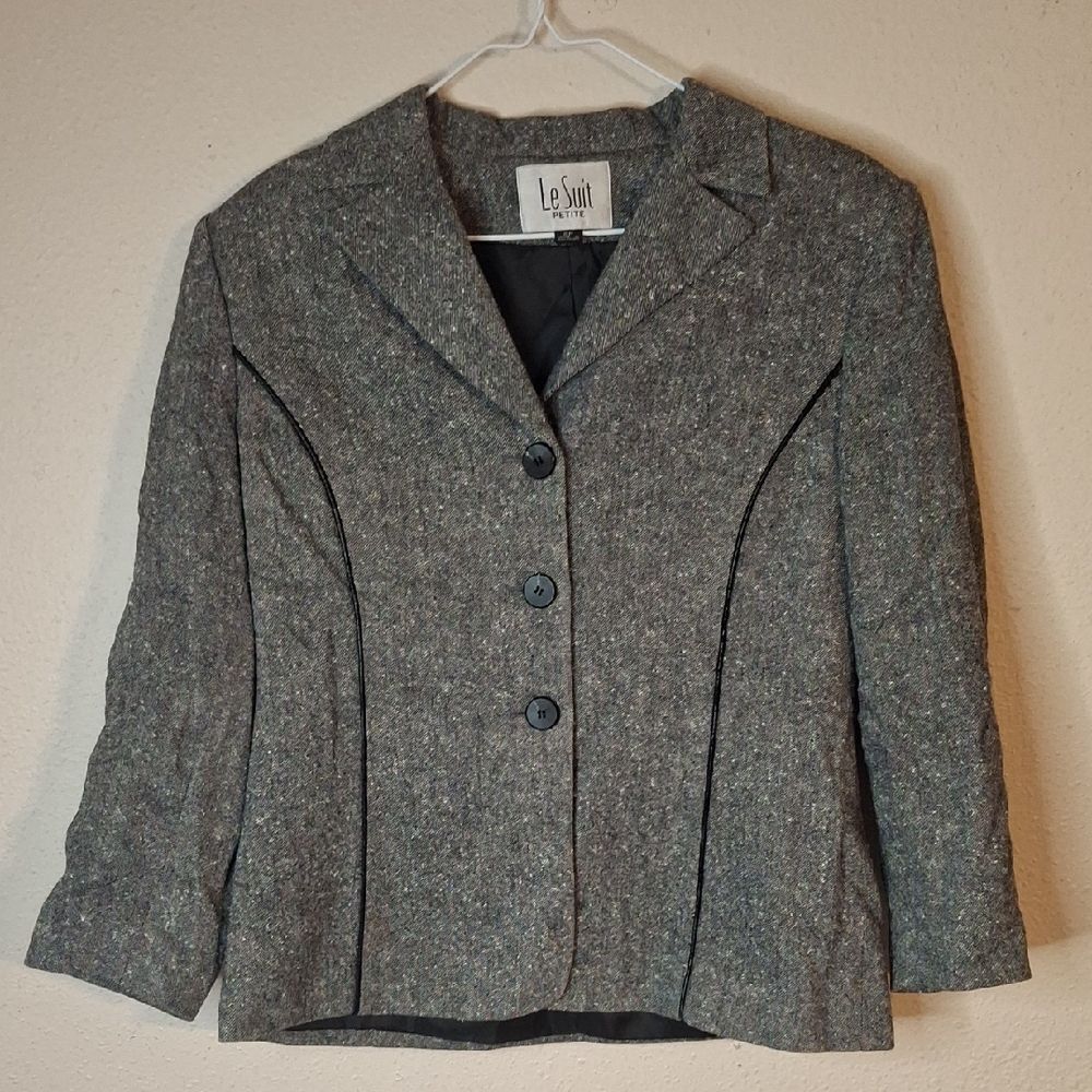 Le Suit Women's Blazer size 8 petite
